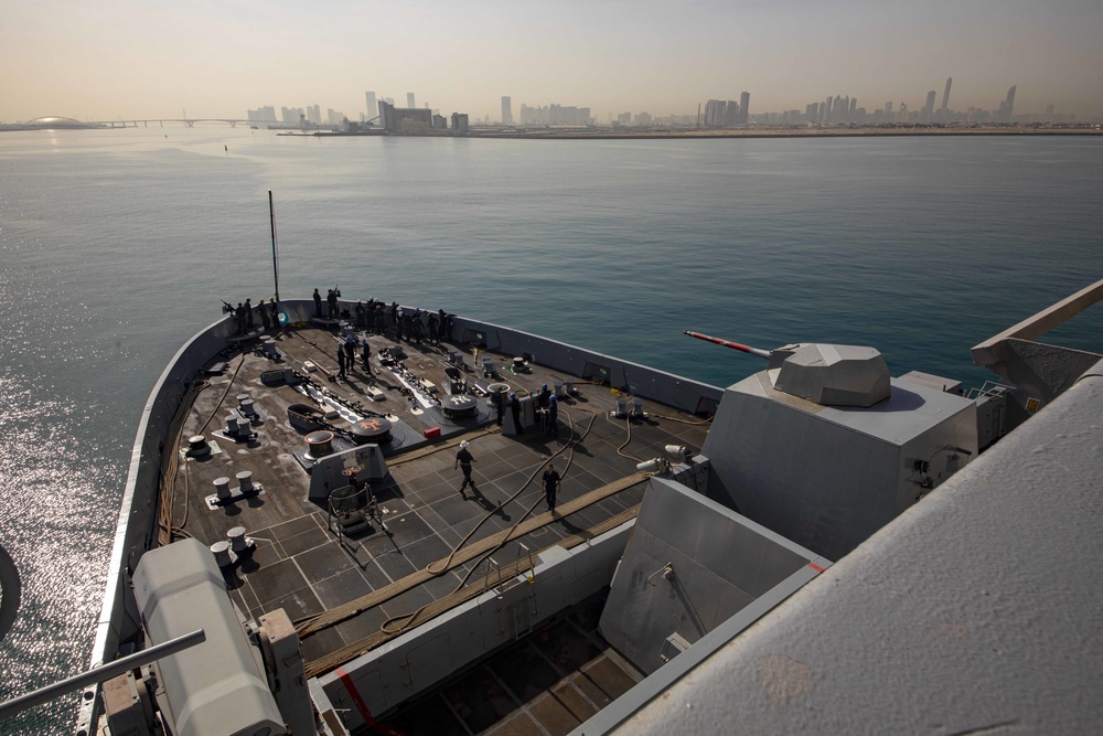 USS New York pulls into ABU DHABI.