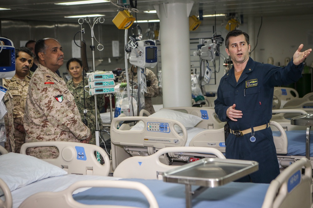 Kuwait Naval Forces distinguished guests visit USS Bataan