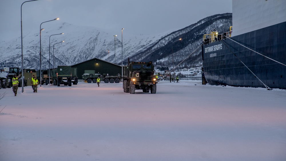 Off-load at Bogen Port