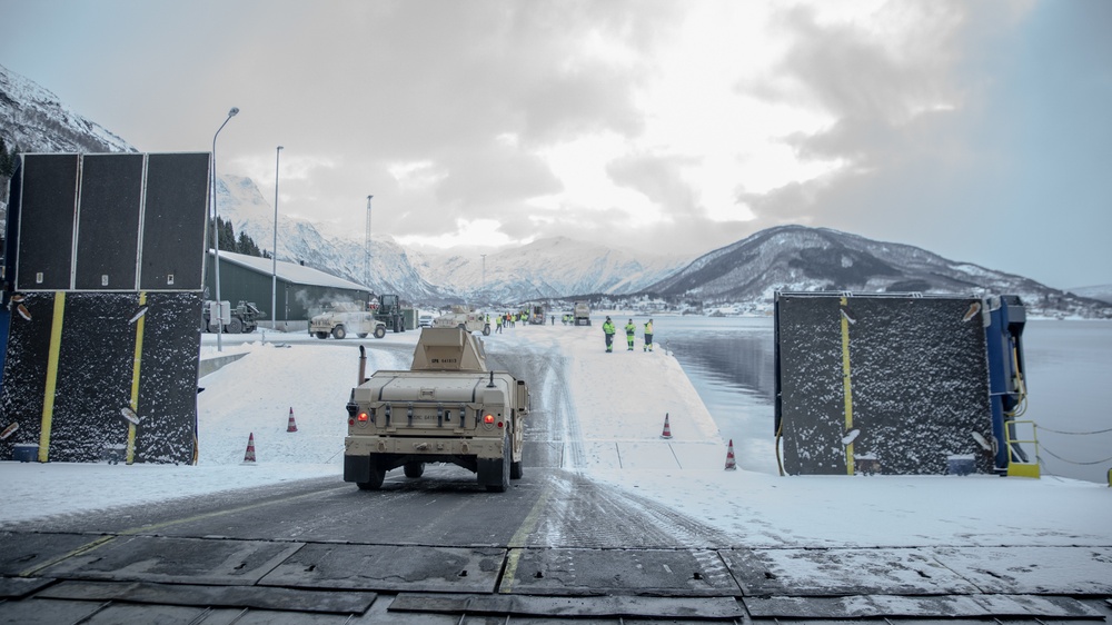 Off-load at Bogen Port