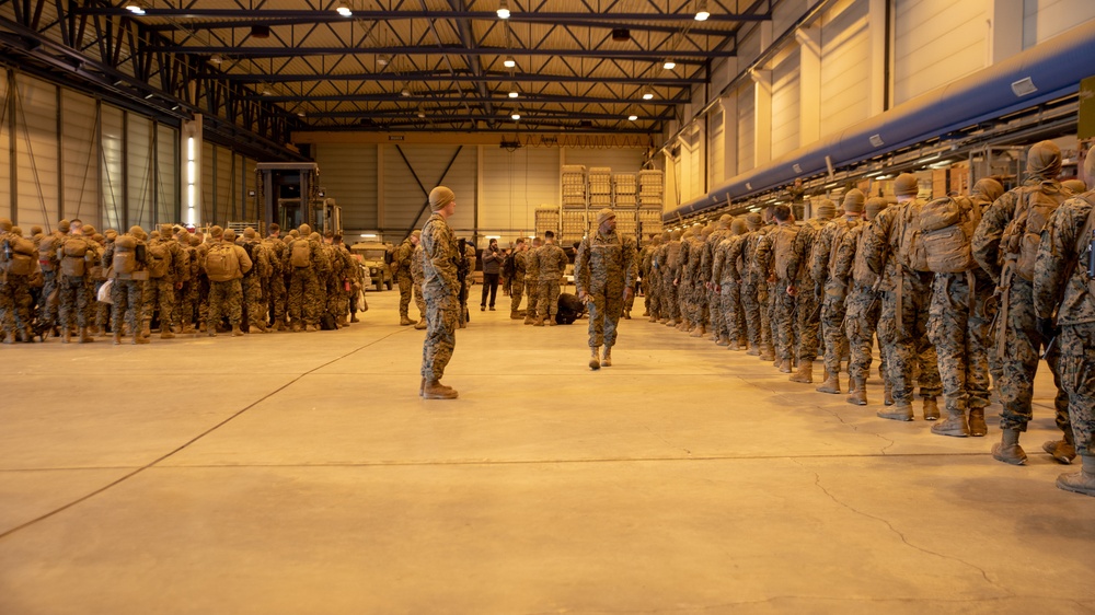 Marines arrive at Evenes Airfield