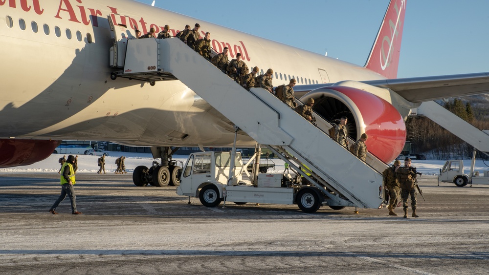 Marines arrive at Evenes Airfield