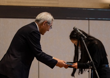 Students from Iwakuni Middle School share their artistic abilities