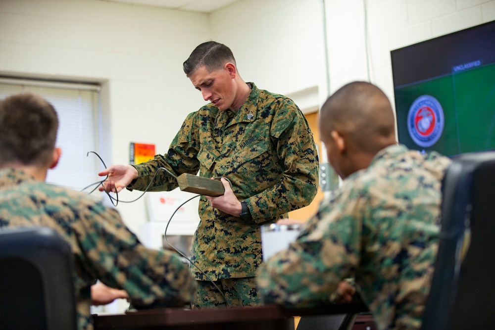 DVIDS - Images - Ammunition Disposal Training Exercise [Image 7 of 10]