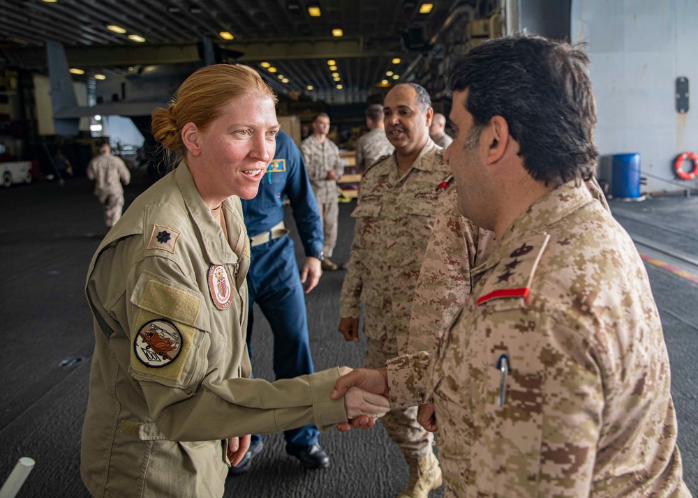 Kuwait Naval Forces Visit USS Bataan