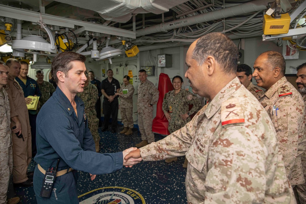 Kuwait Naval Forces Visit USS Bataan