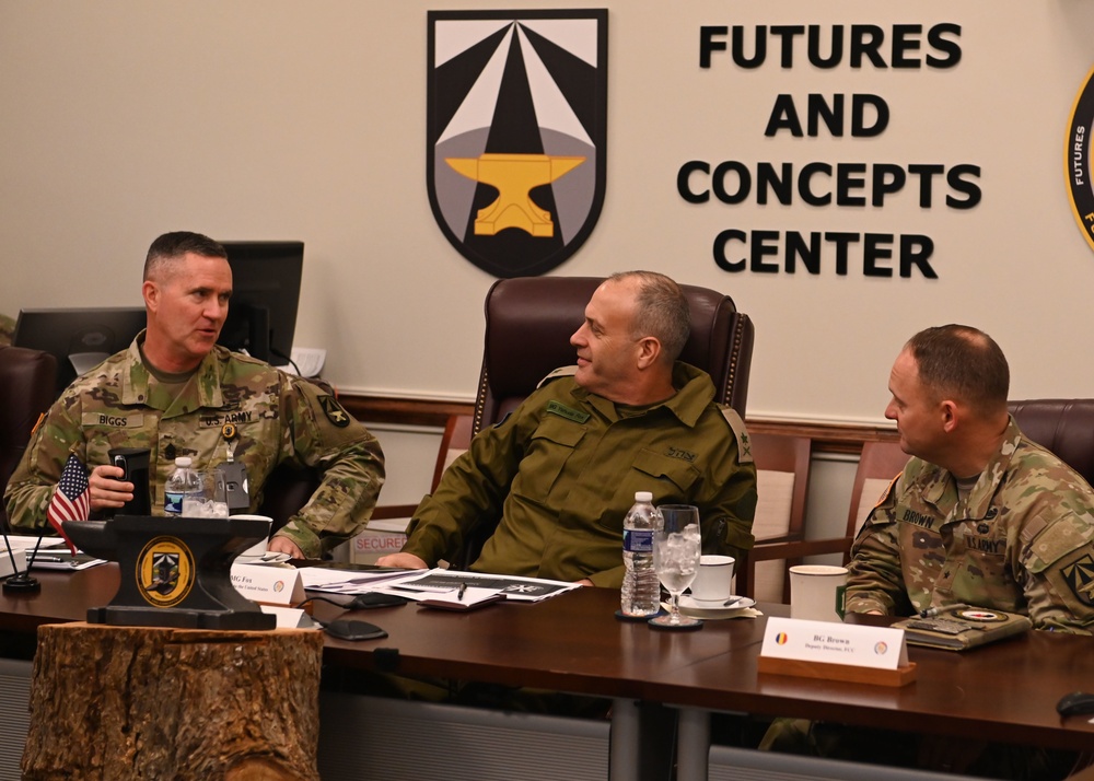 Maj. Gen. Yehuda Fox visits FCC