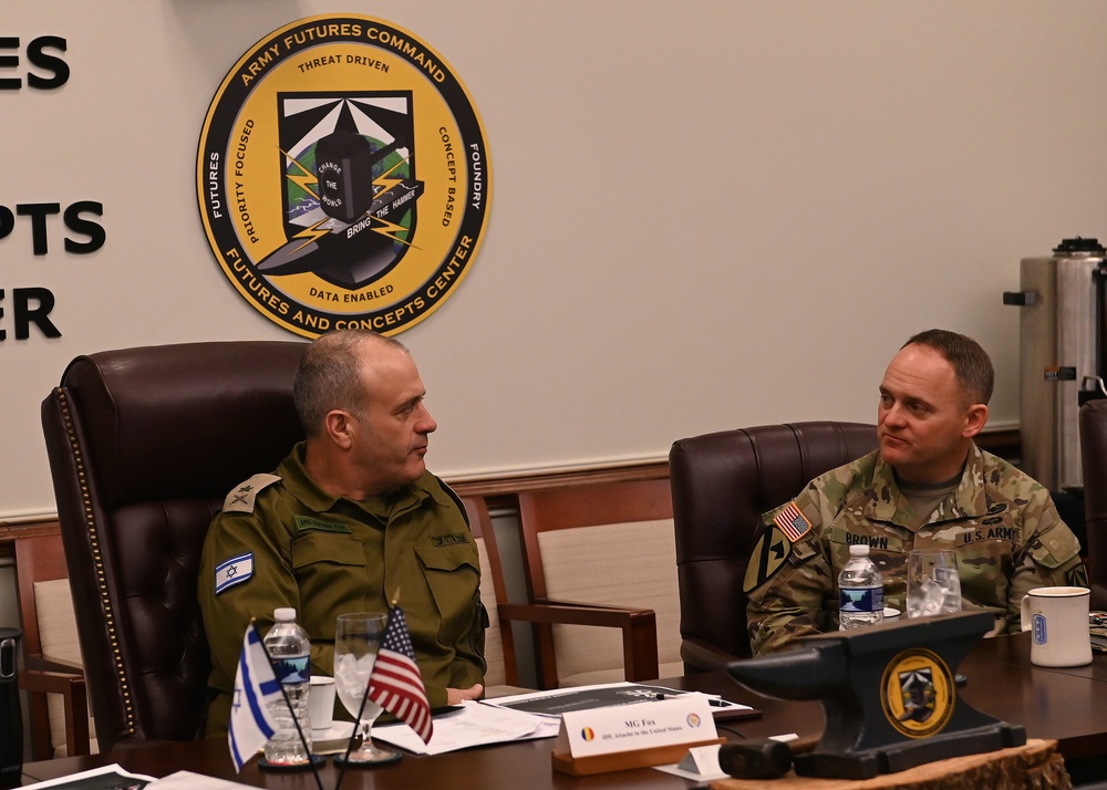 Maj. Gen. Yehuda Fox visits FCC