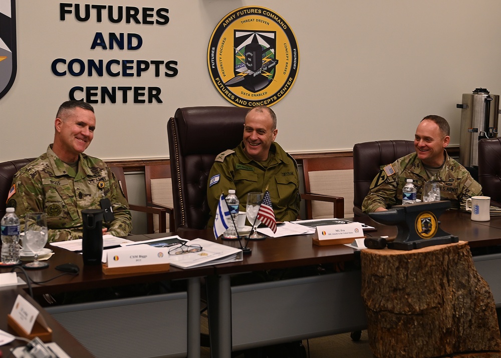 Maj. Gen. Yehuda Fox visits FCC