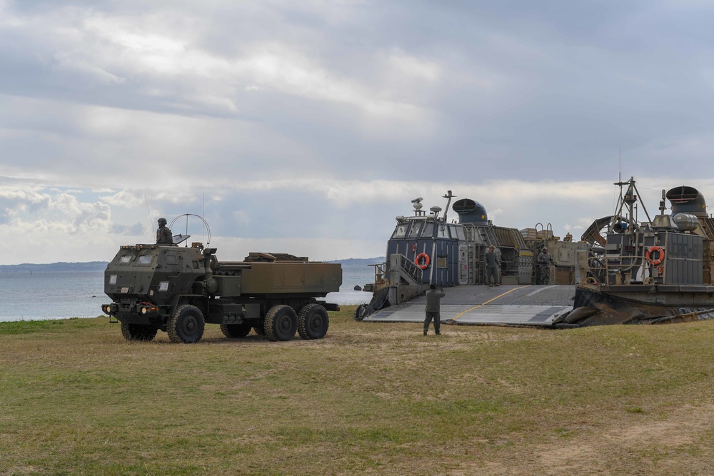 USS Green Bay (LPD 20) HIMARS Ship-to-Shore
