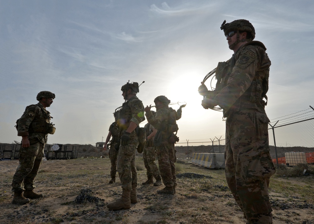 386th ECES, Marines train with RADR Mobile Training Team