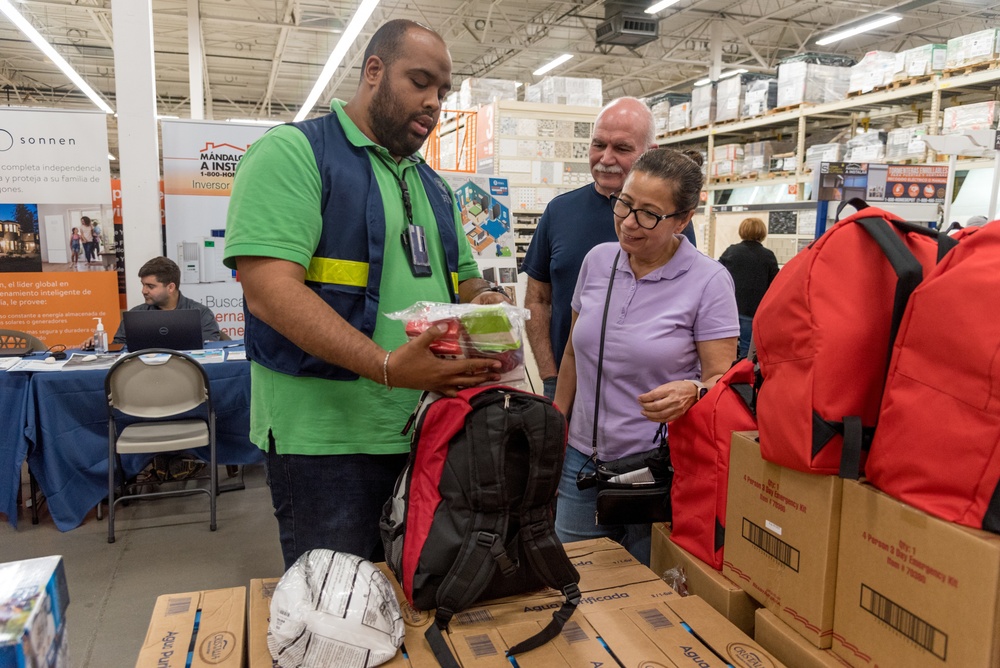FEMA Mitigation Booth at Home Depot in Mayagüest