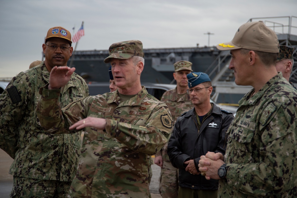 USNORTHCOM Leadership Visit USS Pasadena
