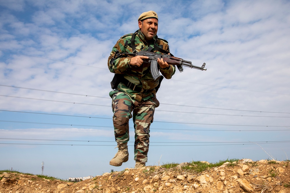 Peshmerga soldiers final exercise at Bnaslawa Training Center