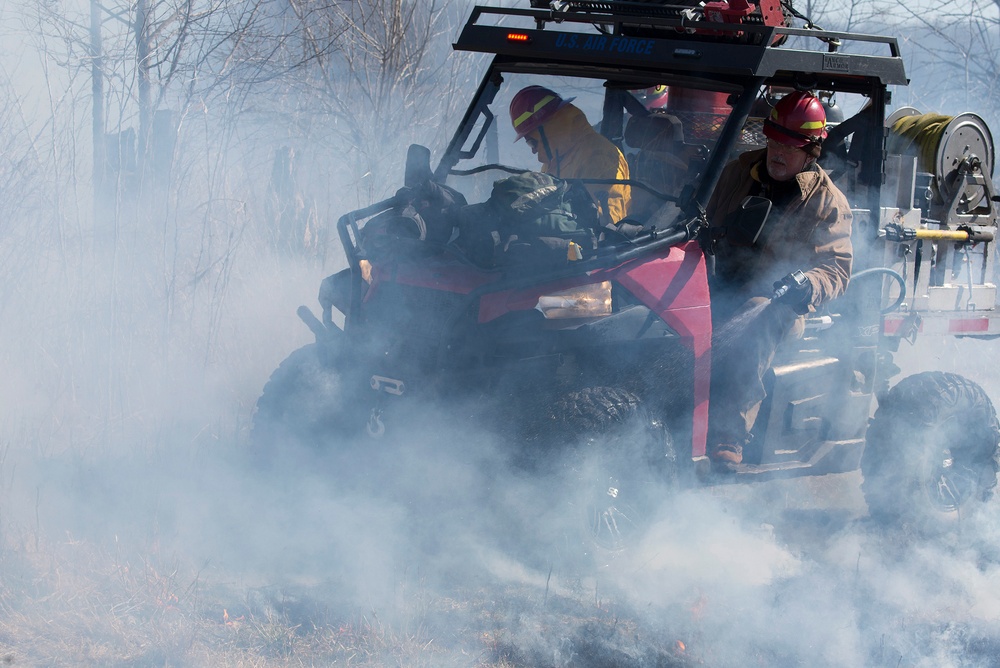 Historic Prairie Burns to Let the Grass Grow