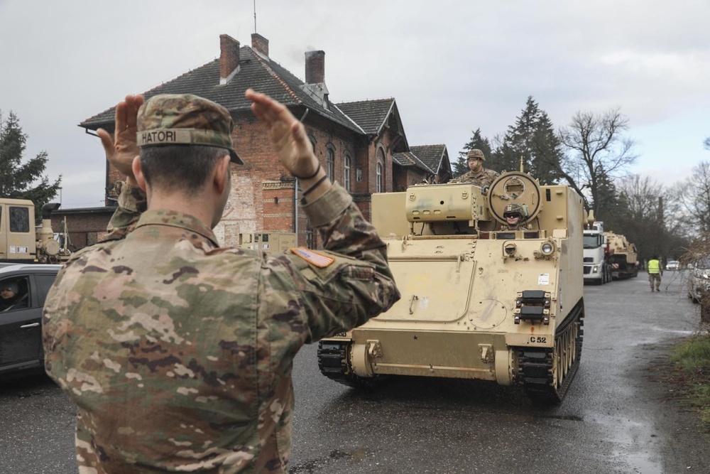 15th BSB loads vehicles at Skwierzyna railhead