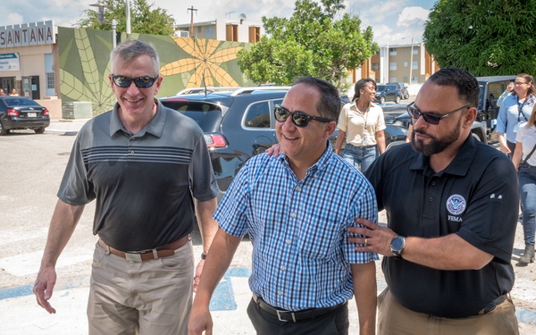 VIP Tour Visits Earthquake Damage in Guánica