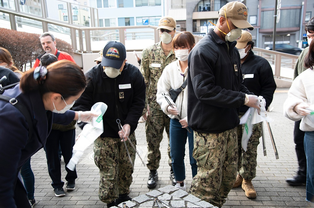 Yokosuka Sailors Clean Up Streets with Japanese Locals