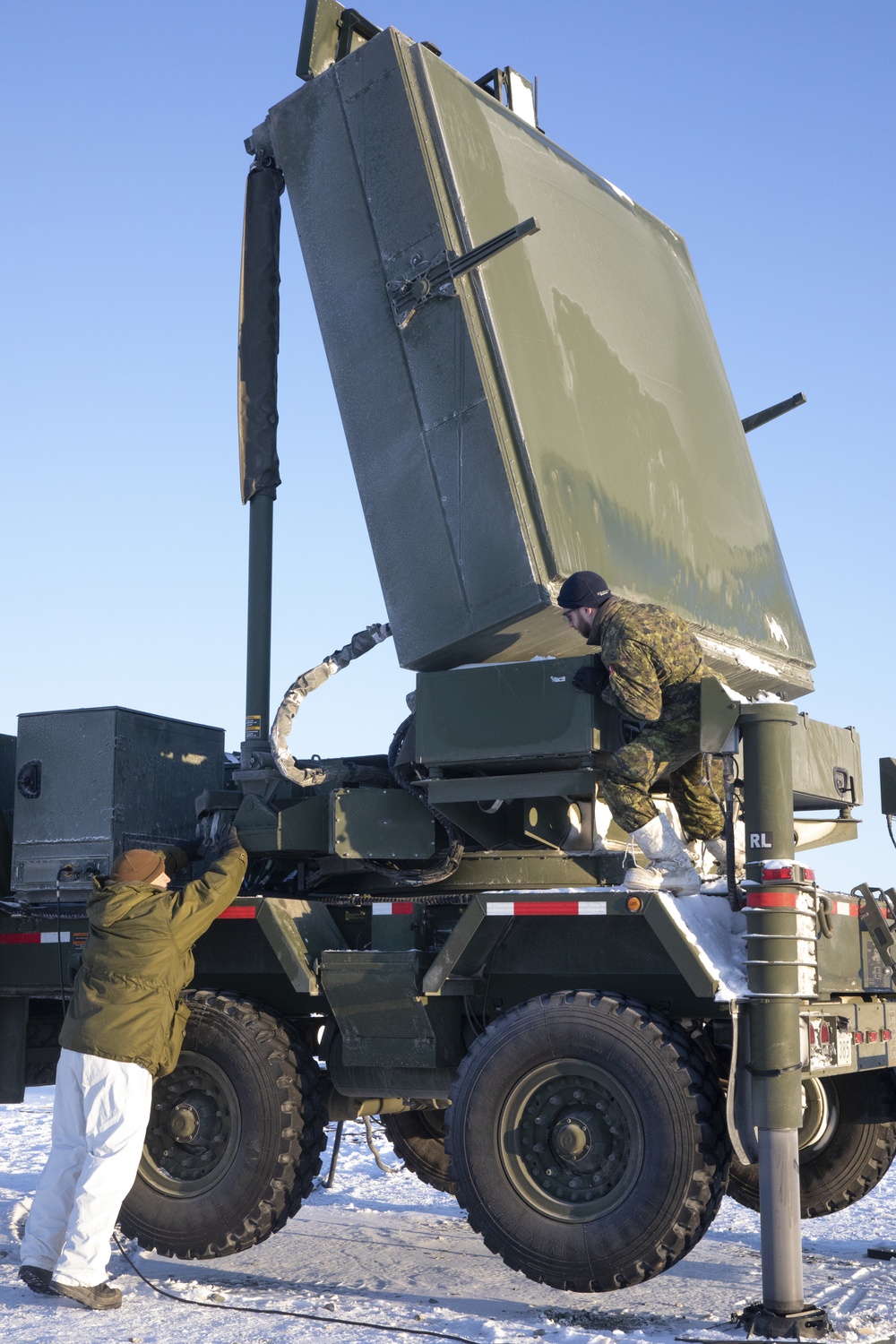 SPMAGTF-AE: Canadian Army medium range radar