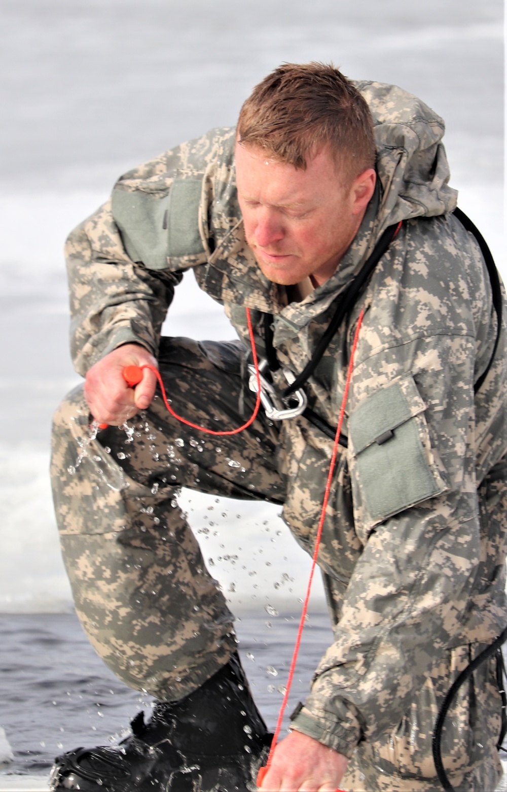 Cold-water immersion training for Soldiers, Marines at Fort McCoy