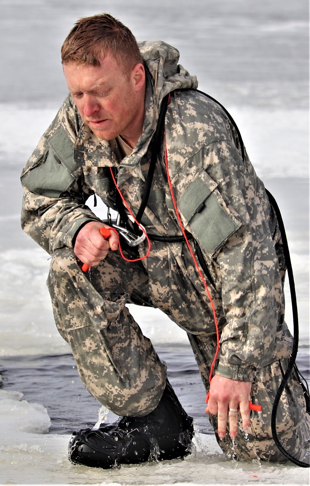 Cold-water immersion training for Soldiers, Marines at Fort McCoy