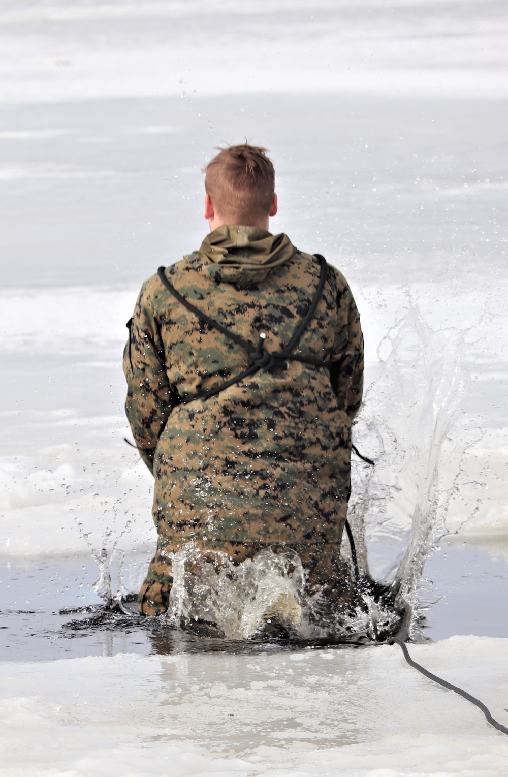 Cold-water immersion training for Soldiers, Marines at Fort McCoy