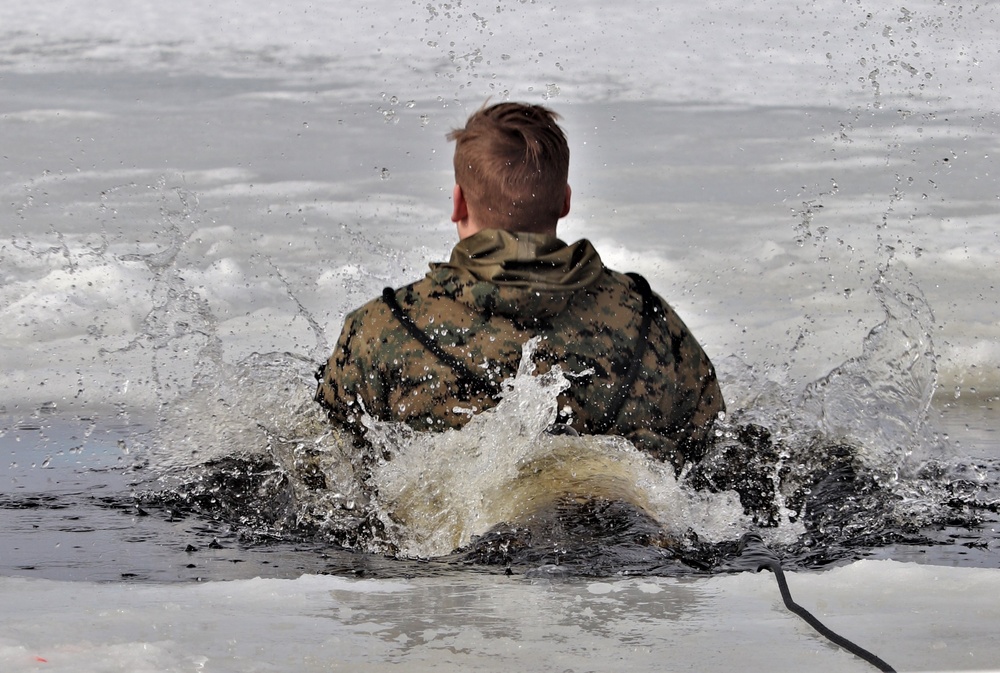 Cold-water immersion training for Soldiers, Marines at Fort McCoy