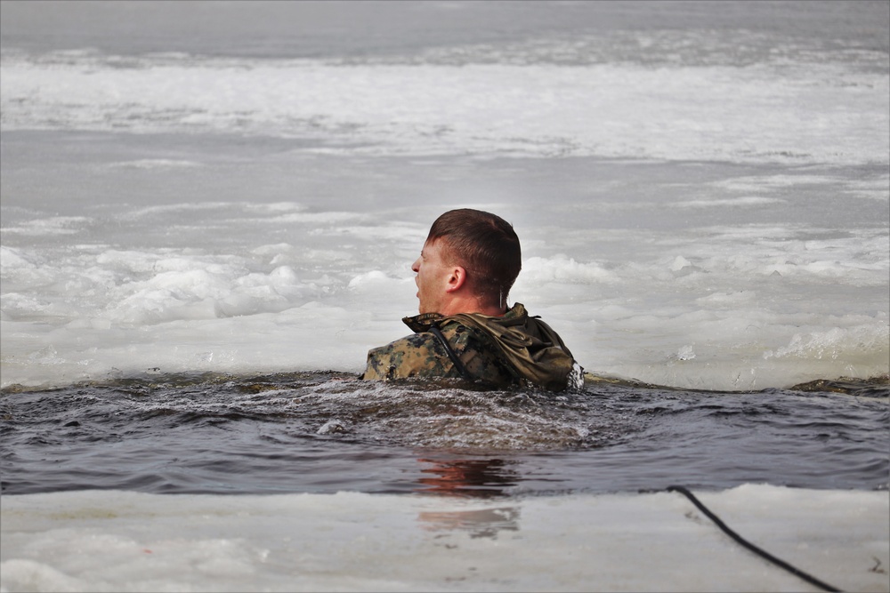 Cold-water immersion training for Soldiers, Marines at Fort McCoy