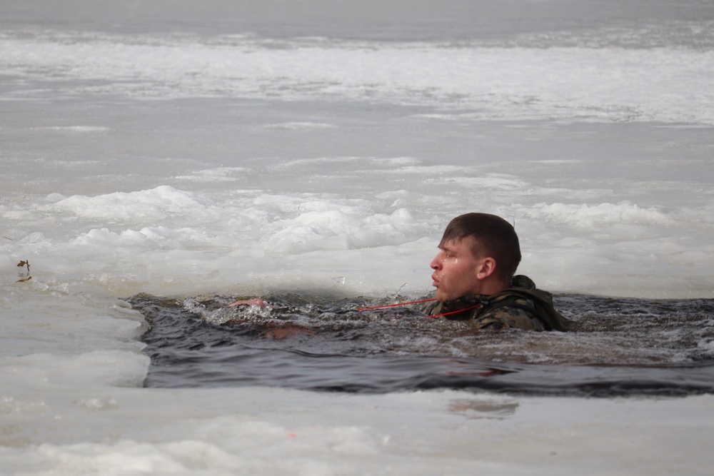 Cold-water immersion training for Soldiers, Marines at Fort McCoy