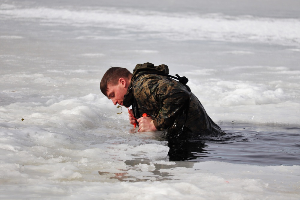 Cold-water immersion training for Soldiers, Marines at Fort McCoy