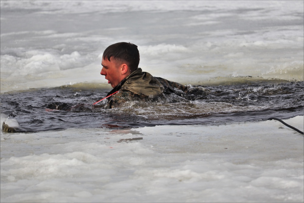 Cold-water immersion training for Soldiers, Marines at Fort McCoy