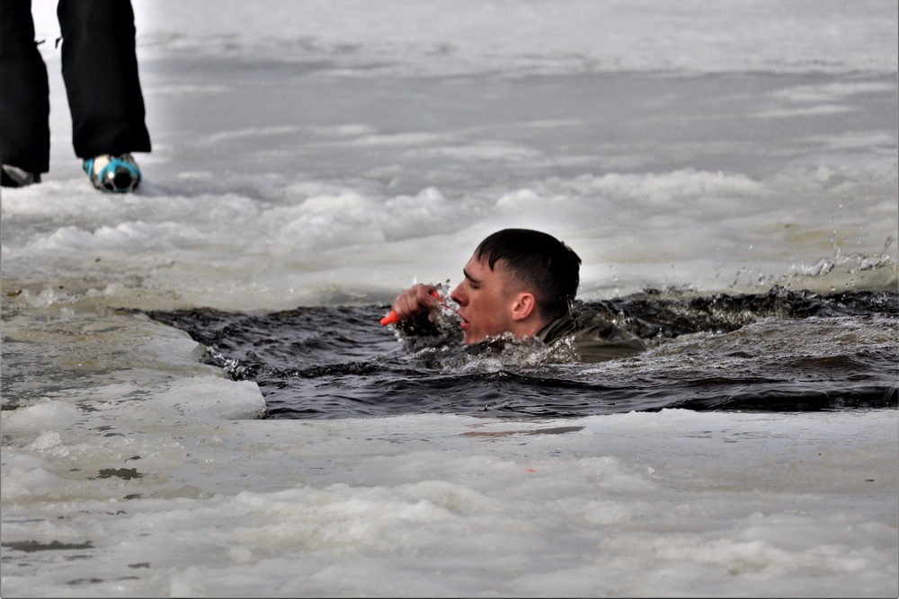 Cold-water immersion training for Soldiers, Marines at Fort McCoy