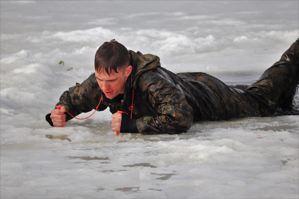 Cold-water immersion training for Soldiers, Marines at Fort McCoy