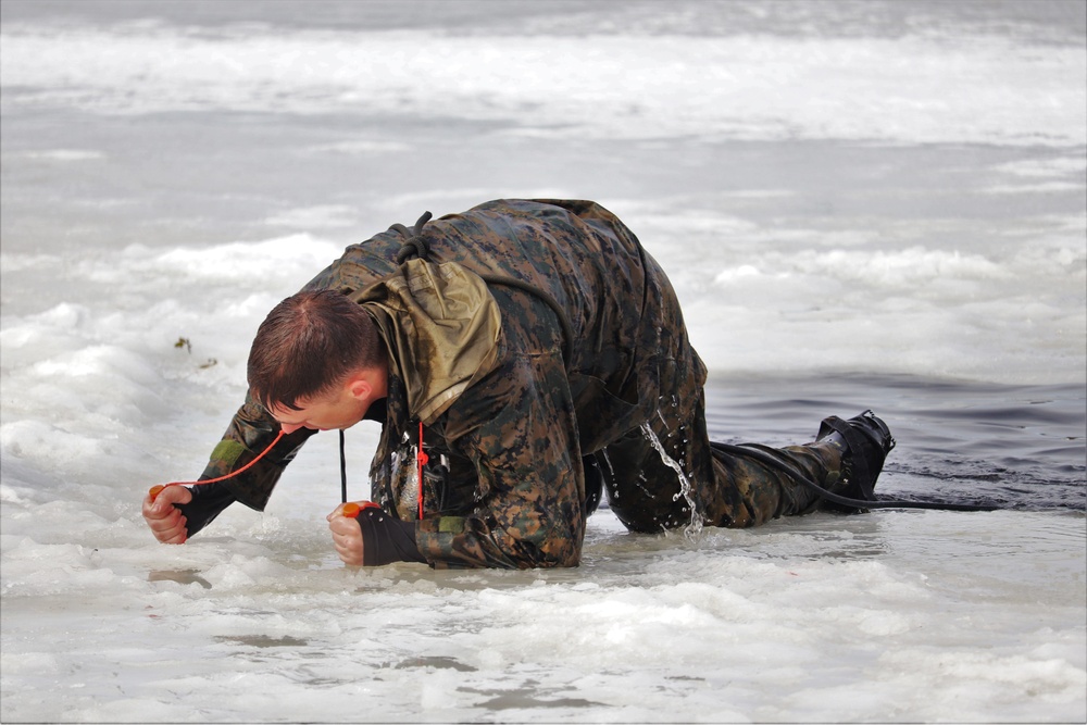 Cold-water immersion training for Soldiers, Marines at Fort McCoy