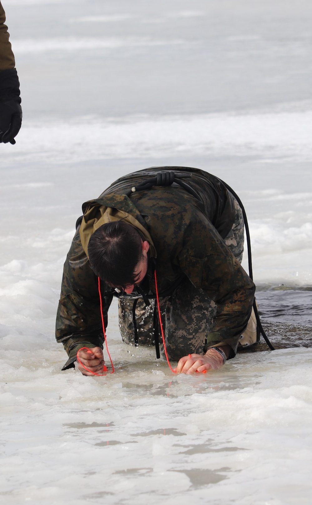 Cold-water immersion training for Soldiers, Marines at Fort McCoy