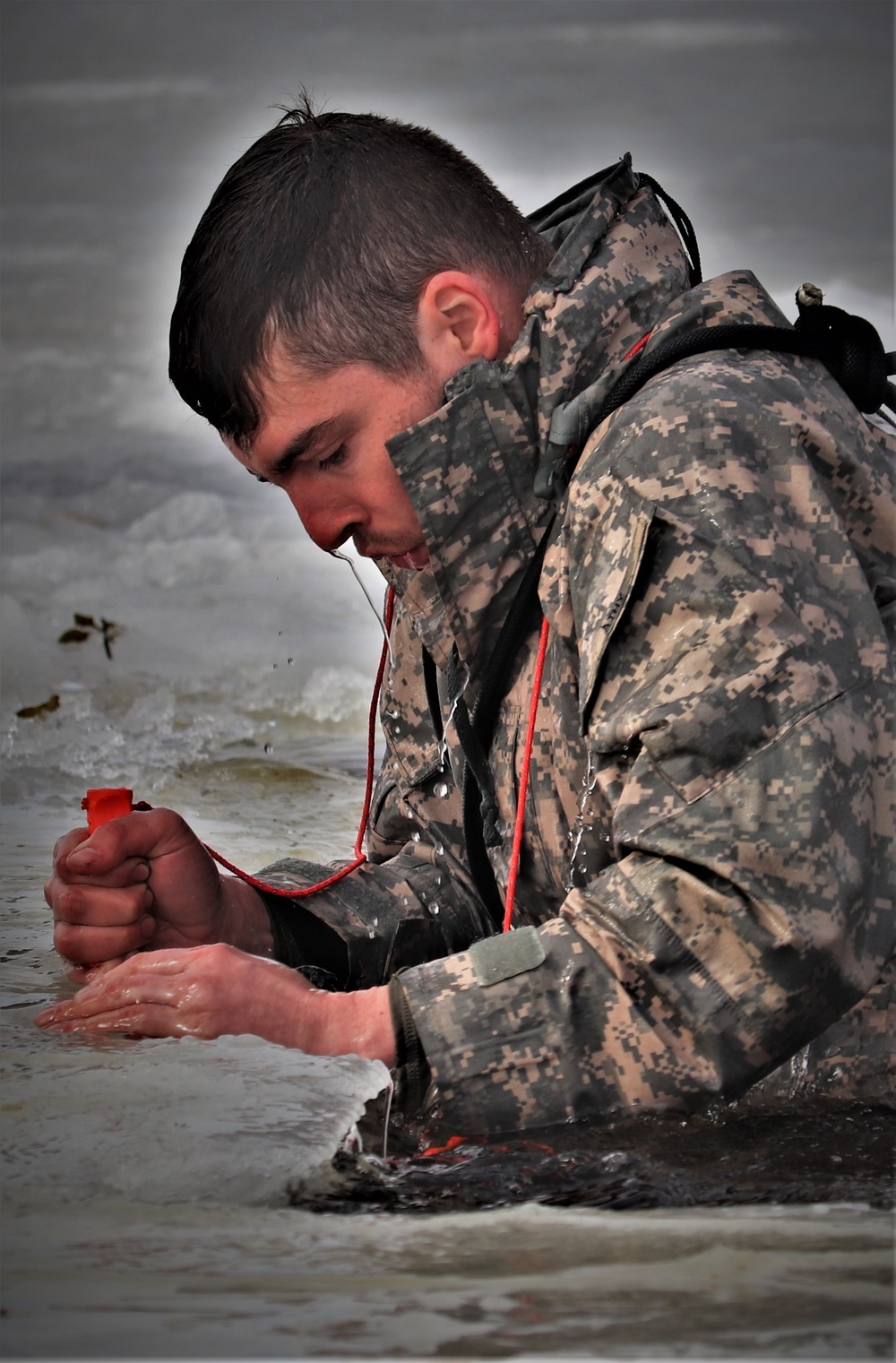 Cold-water immersion training for Soldiers, Marines at Fort McCoy