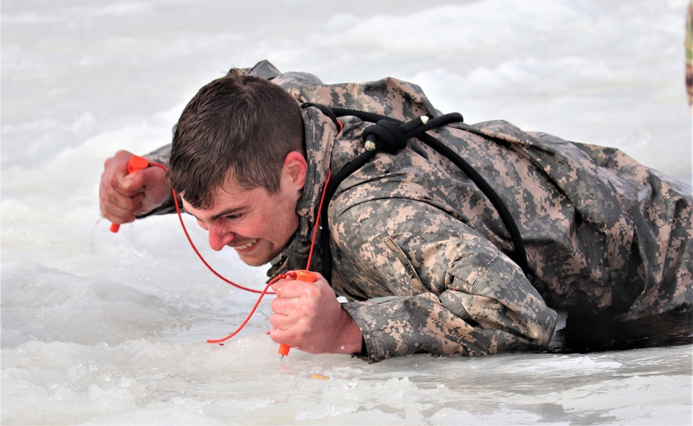 Cold-water immersion training for Soldiers, Marines at Fort McCoy