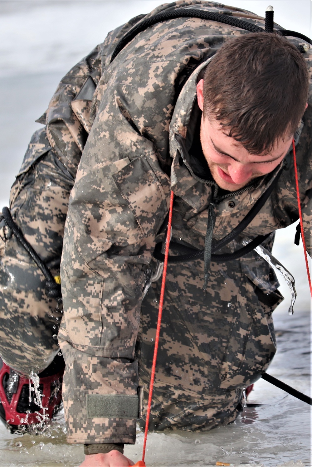 Cold-water immersion training for Soldiers, Marines at Fort McCoy