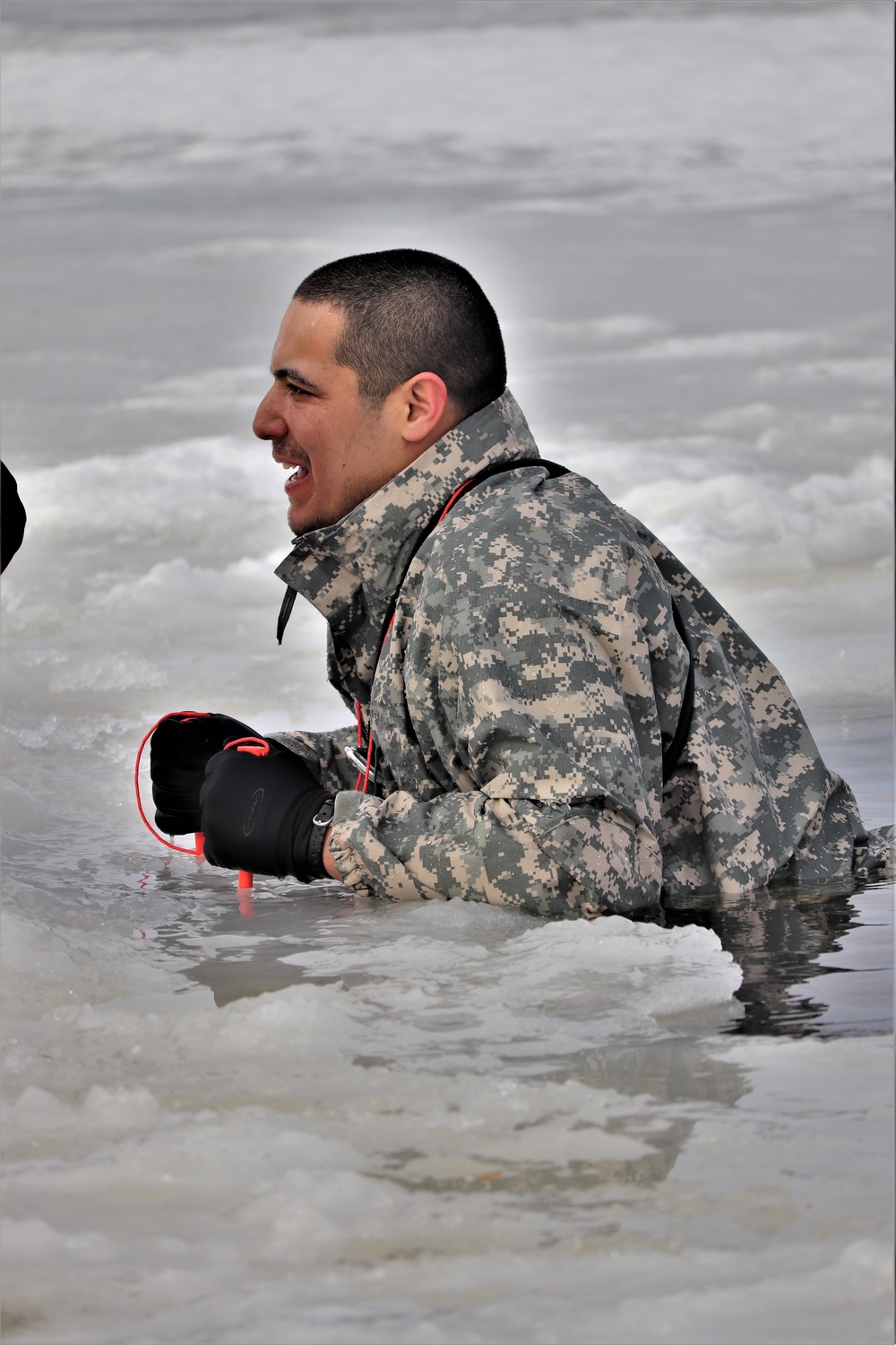 Cold-water immersion training for Soldiers, Marines at Fort McCoy