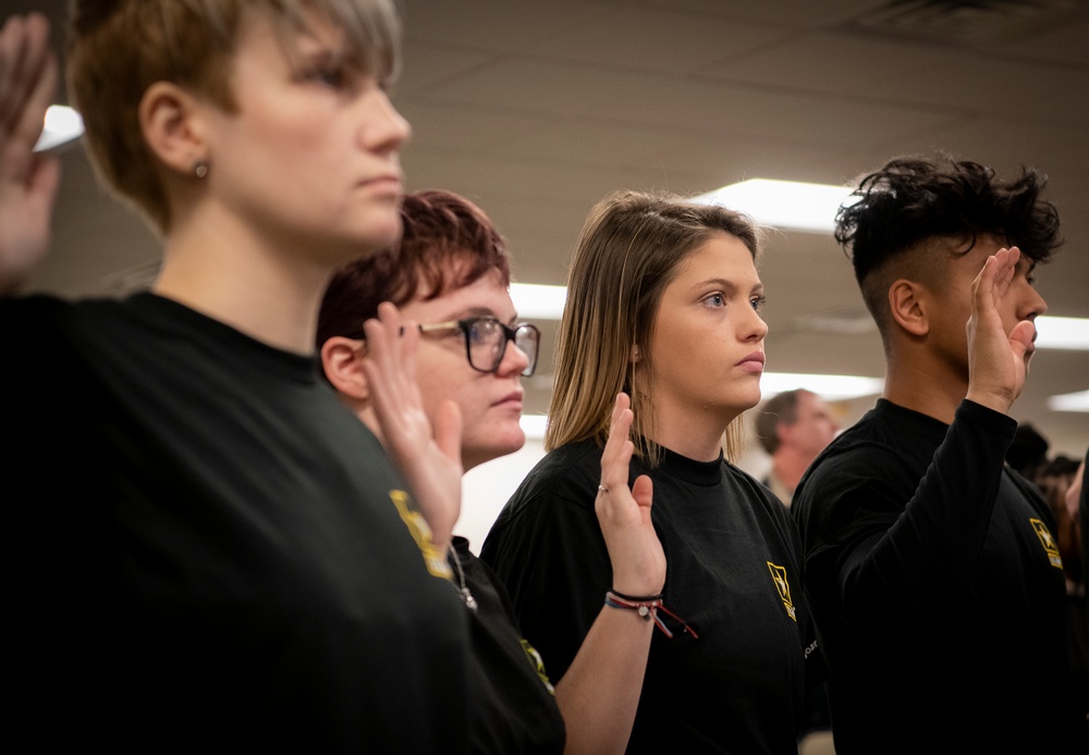 Local Future Soldiers receive enlistment oath from orbiting astronaut