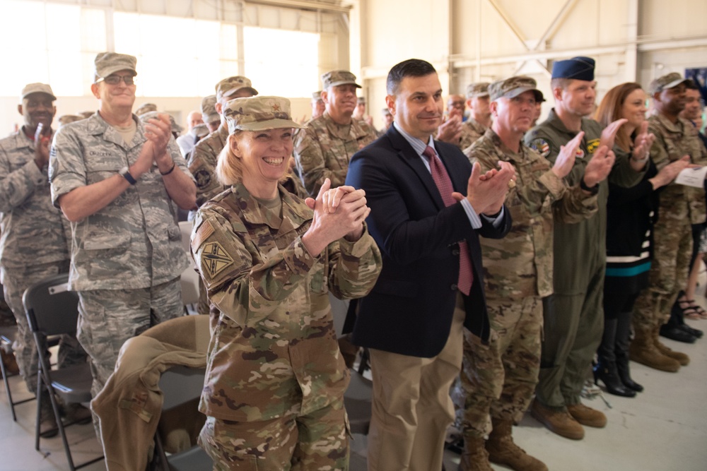 192nd MXG welcomes new commander