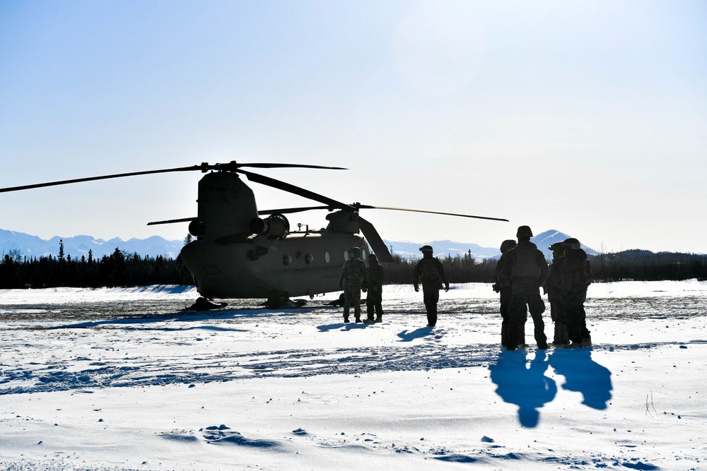 CH-47 Chinook landing during Arctic Edge