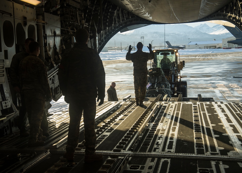 144th Airlift Squadron provides a rescue resupply for Arctic Eagle 2020