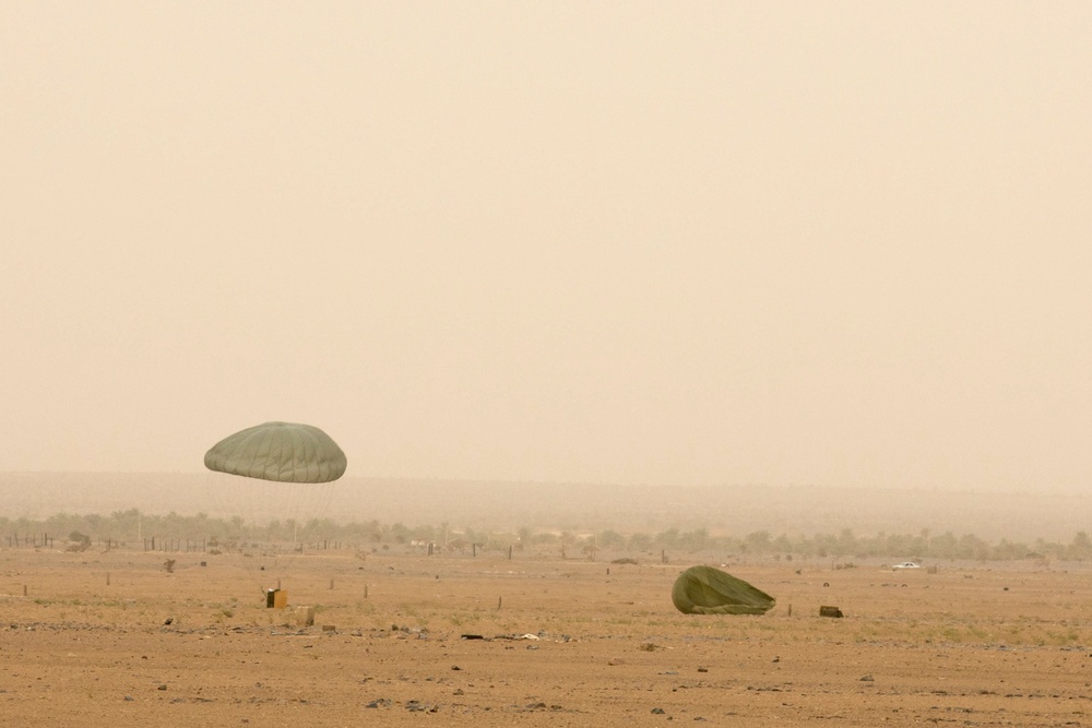 Service members train for medical supply drops at Flintlock 20