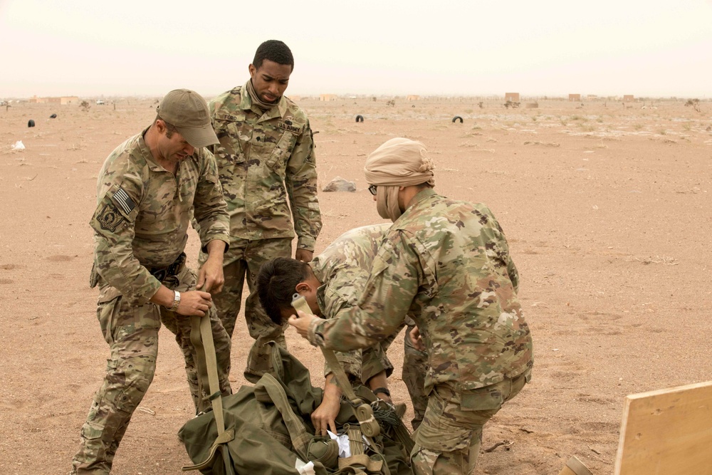 Service members train for medical supply drops at Flintlock 20