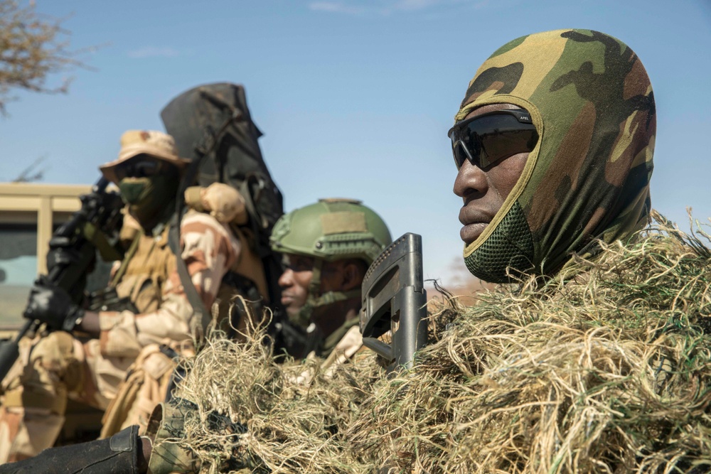 African forces train on vehicle intercept at Flintlock 20