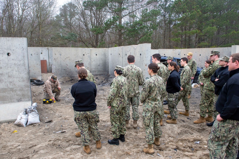 JAG Officers Visit EOD TEU 2