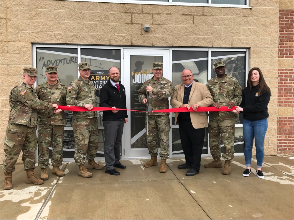 Ohio Army National Guard cuts ribbon for new Defiance recruiting office