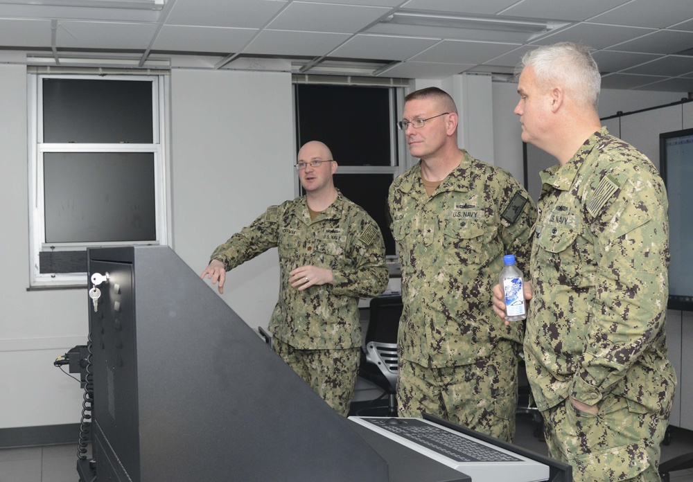 Commander CSG 15 Observes Surface Warfare Training