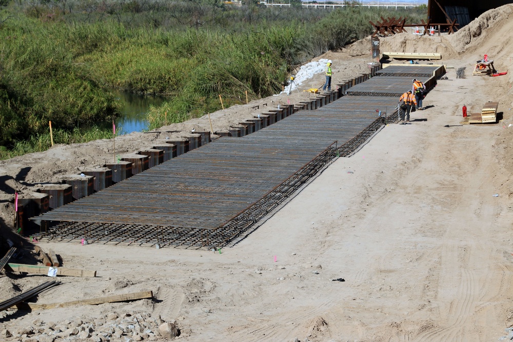 Border Barrier Construction: Yuma 1